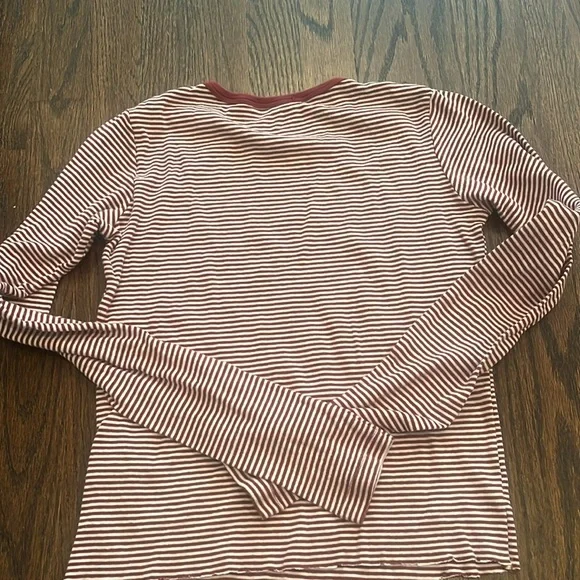 Brandy Melville long sleeve - Picture 3 of 3